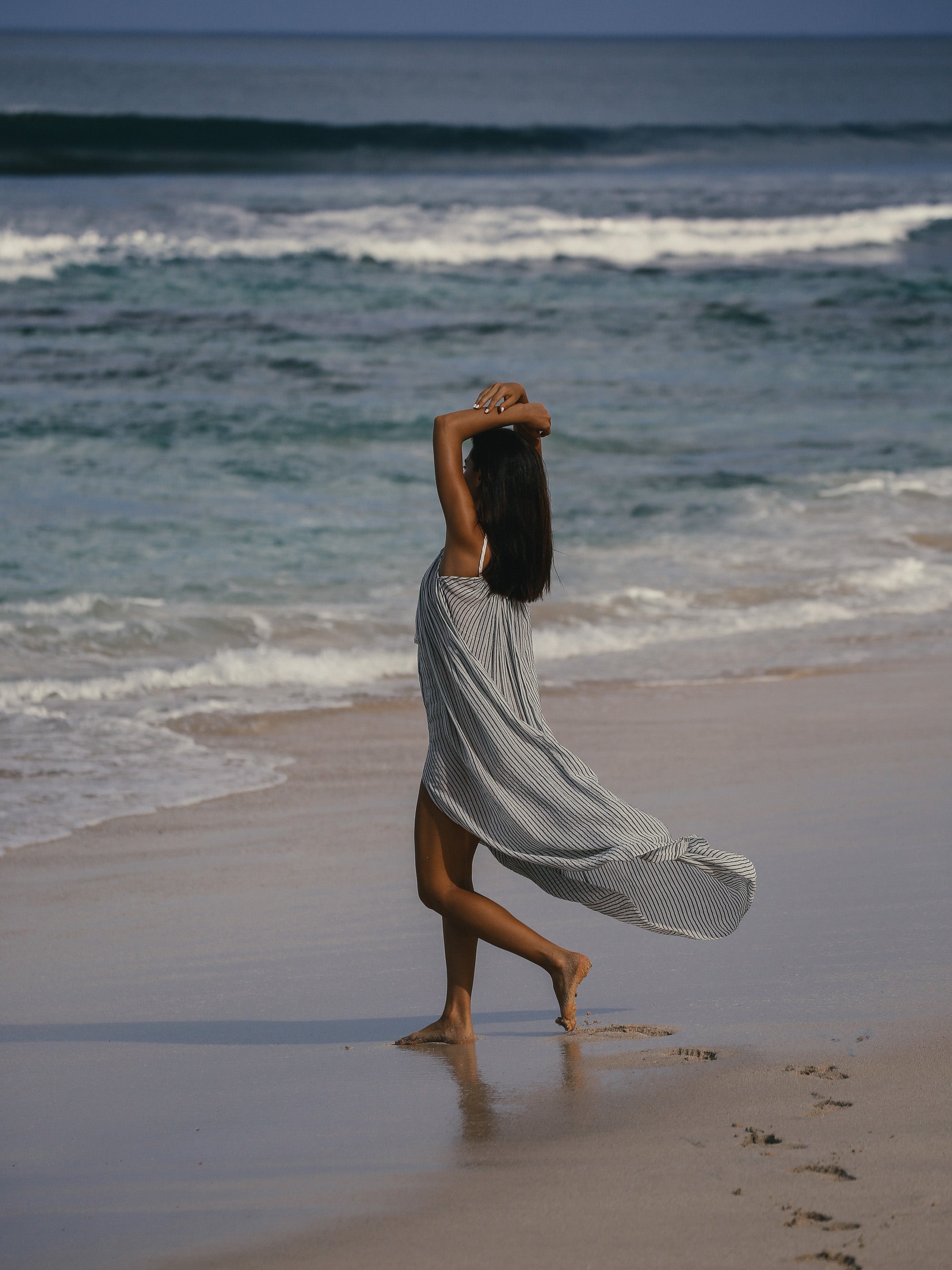 Breeze Beach Dress - Black Stripes