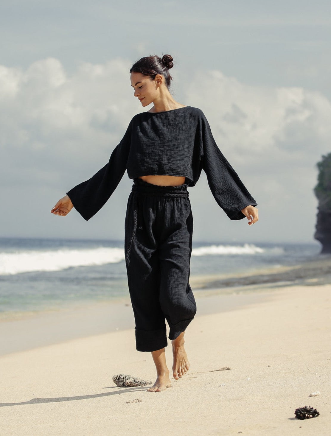 Echo Crop Top - Black