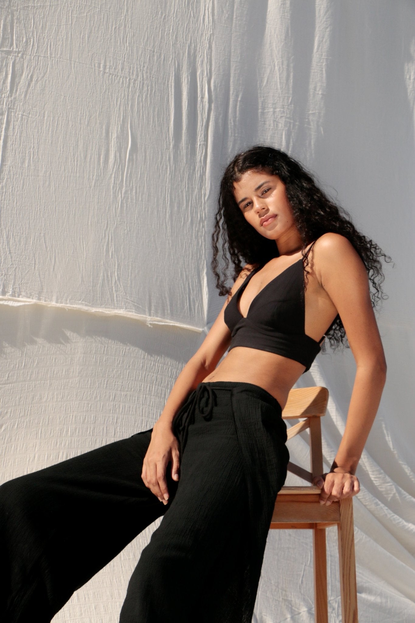 Sundown Top Black - The Handloom
